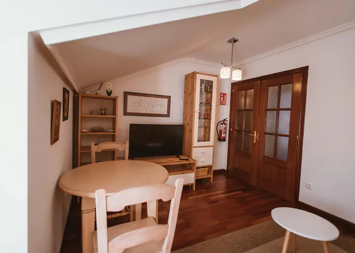 Nozal, 2 En Vut-3819-as * Llanes